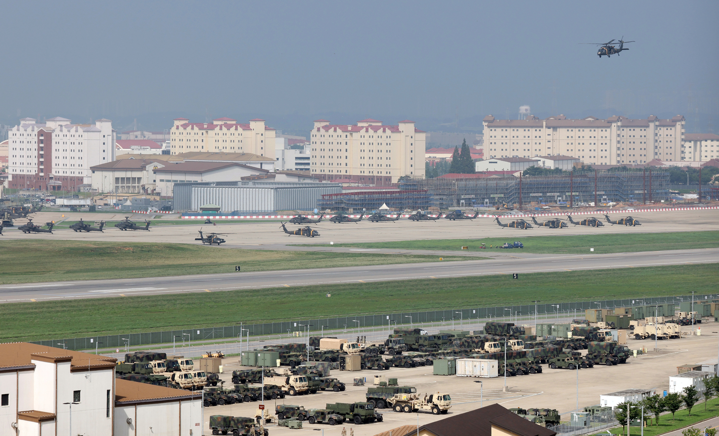U.S. military equipment is seen docked at Camp Humphreys in Pyeongtaek, Gyeonggi, on Aug. 12, as the crisis management exercise (CMX), a preliminary drill for the Ulchi Freedom Shield (UFS) joint exercise, begins. [NEWS1]