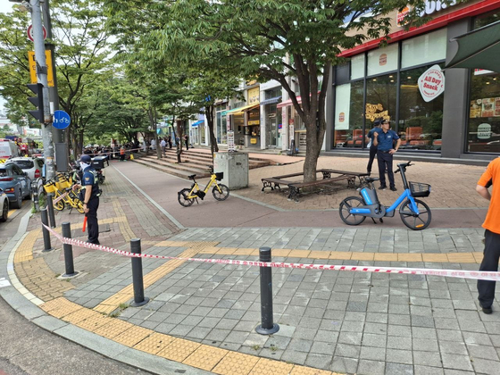 A commercial building in Suwon, Gyeonggi, with a fast food chain [YONHAP]