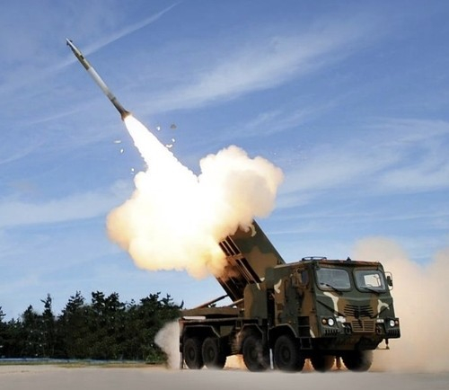 Hanwha Aerospace's Chunmoo multiple rocket launcher [Yonhap] 