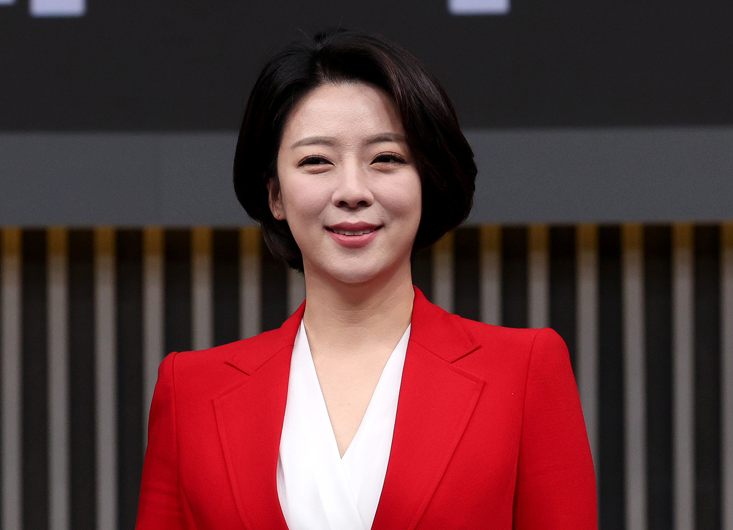 Lawmaker Bae Hyun-jin takes part in a televised debate on channel Arirang TV on April 2. [NEWS1]