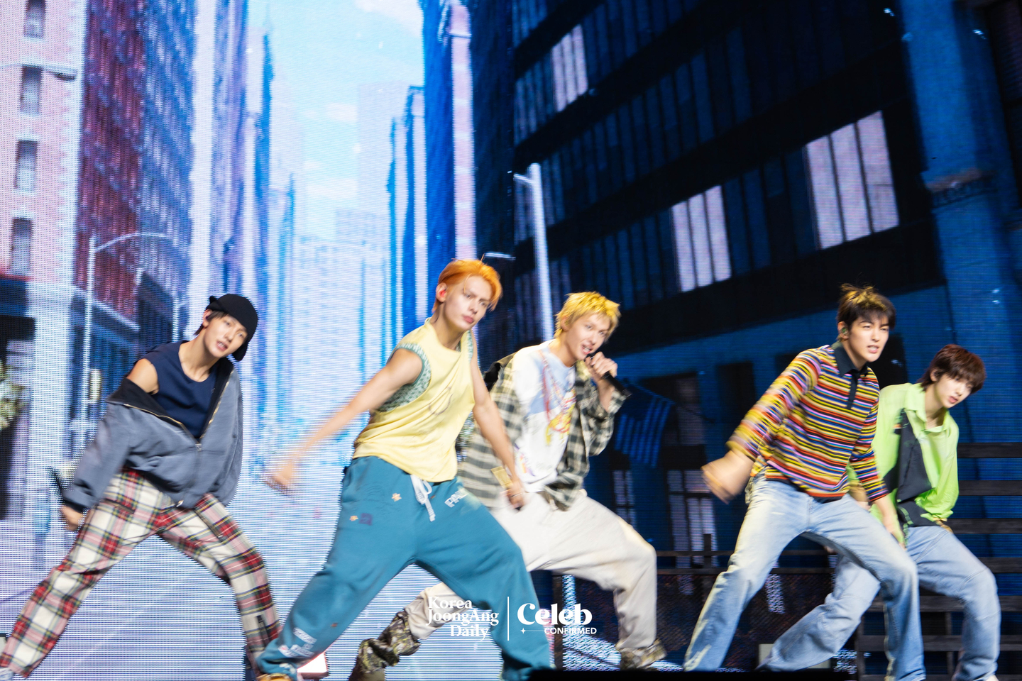 Boy band Cortis performs B-side “GO!” during a showcase for the release of its first EP, ″Color Outside the Lines,″ at the Blue Square in central Seoul on Aug. 18. [DANIELA GONZALEZ PEREZ]