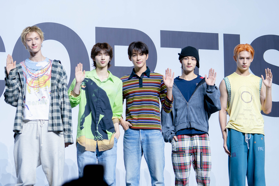 Boy band Cortis poses for photos during its debut showcase at the Blue Square SOL Travel Hall in central Seoul on Aug. 18. [DANIELA GONZALEZ PEREZ]