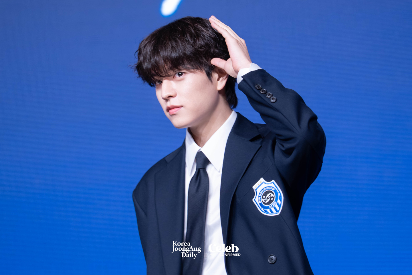 Stray Kids’ Seungmin poses for photos during a press conference for the release of the band’s fourth full-length album “Karma” at Conrad Seoul in western Seoul on Aug. 22. [DANIELA GONZALEZ PEREZ]
