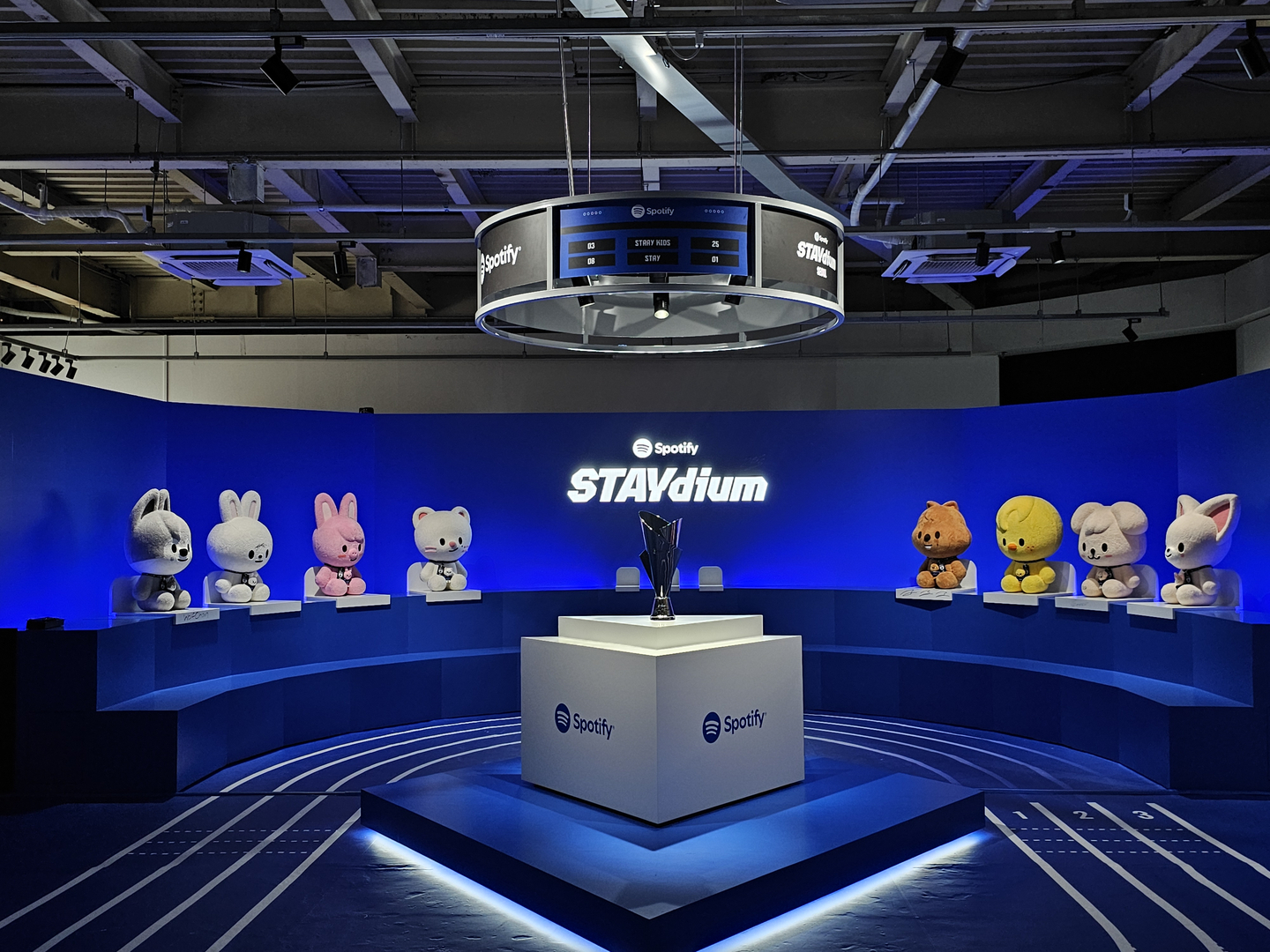 Spotify opened the ″Spotify STAYdium″ pop-up, in collaboration with boy band Stray Kids, to celebrate the group's fourth full-length album, ″Karma,″ in eastern Seoul. The event will run from Aug. 22 to 25. [SHIN HA-NEE]
