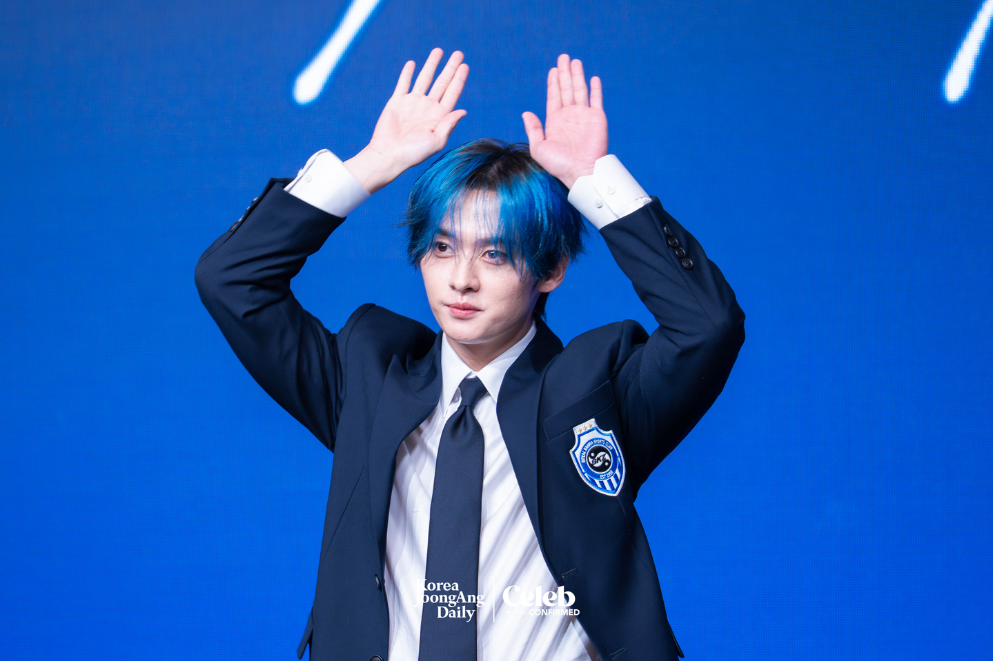 Stray Kids’ Lee Know poses for photos during a press conference for the release of the band’s fourth full-length album “Karma” at Conrad Seoul in western Seoul on Aug. 22. [DANIELA GONZALEZ PEREZ]