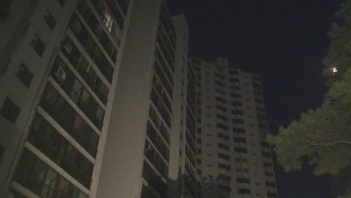 A blackout at an apartment in Korea. The image is unrelated to the story. [SCREEN CAPTURE]