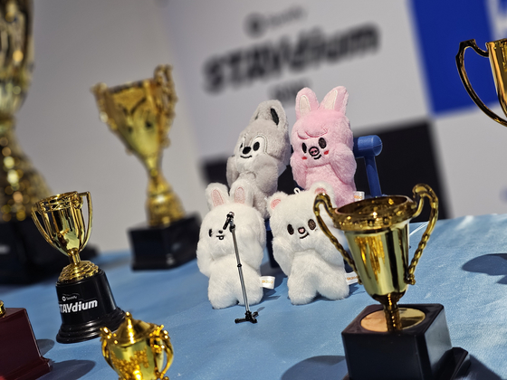 Spotify opened the ″Spotify STAYdium″ pop-up, in collaboration with boy band Stray Kids, to celebrate the group's fourth full-length album, ″Karma,″ in eastern Seoul. The event will run from Aug. 22 to 25. [SHIN HA-NEE]