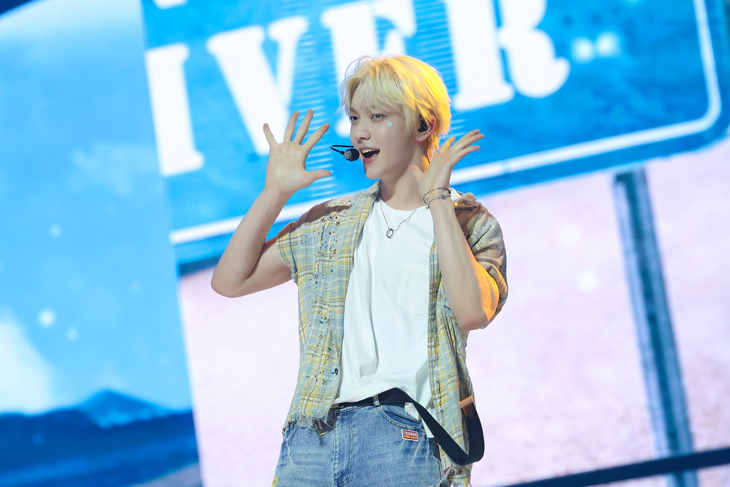 Boy band Tomorrow X Together's Soobin performs during “Act: Tomorrow,” which kicked off with two shows at Gocheok Sky Dome in western Seoul on Aug. 22 and 23. [BIGHIT MUSIC]