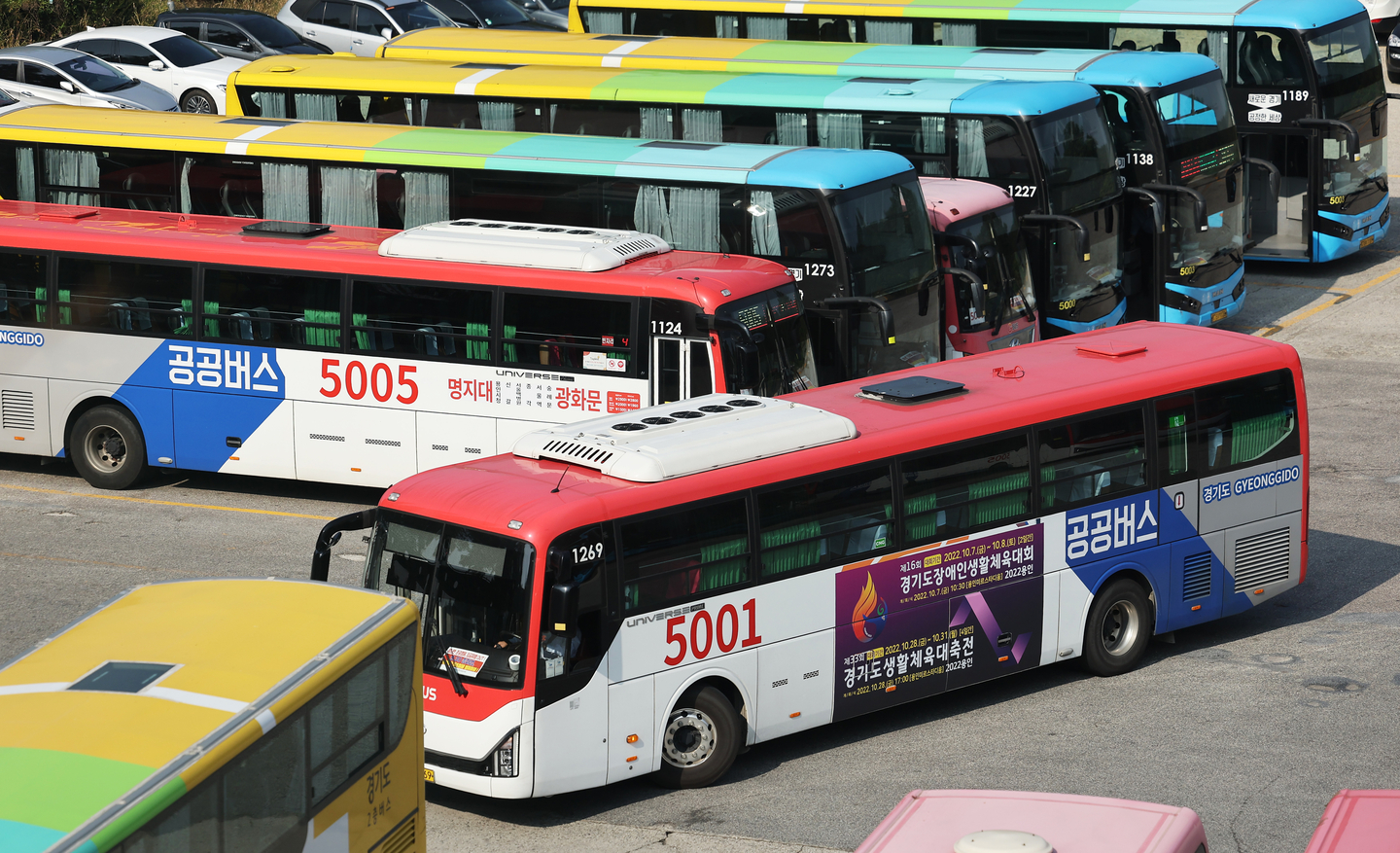 A bus depot in Yongin, Gyeonggi, on Sept. 29, 2022. [YONHAP]