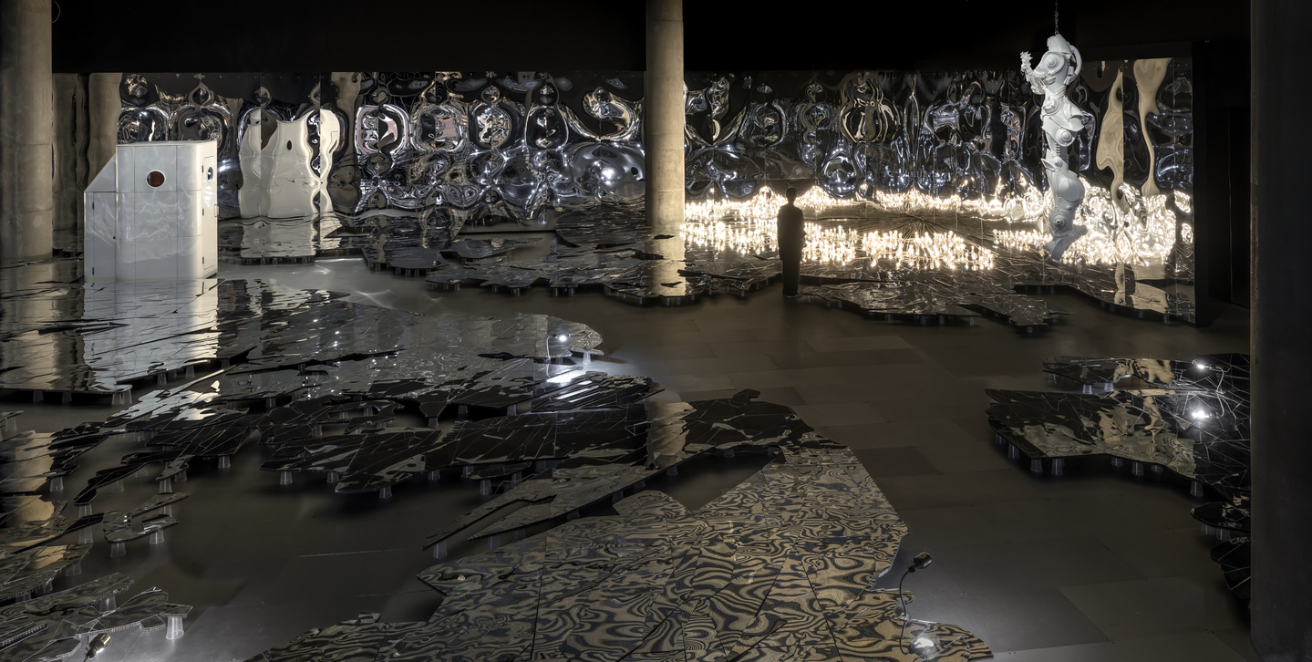A scene from ″Lee Bul: From 1998 to Now″ exhibit featuring "Civitas Solis II" (2014) [LEEUM MUSEUM OF ART]