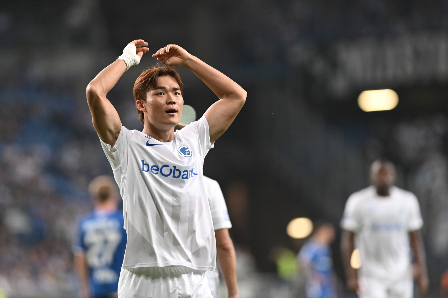 KRC Genk's Oh Hyeon-gyu celebrates scoring a oal during the UEFA Europe League fourth qualifying round match between Lech Poznan and KRC Genk in Poznan, Poland, on Aug. 21. [EPA/YONHAP] 