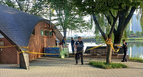 This photo, provided by Daegu's Suseong Ward office, shows the scene where an Army officer was found dead in a park in the city, on Sept. 2. [YONHAP] 