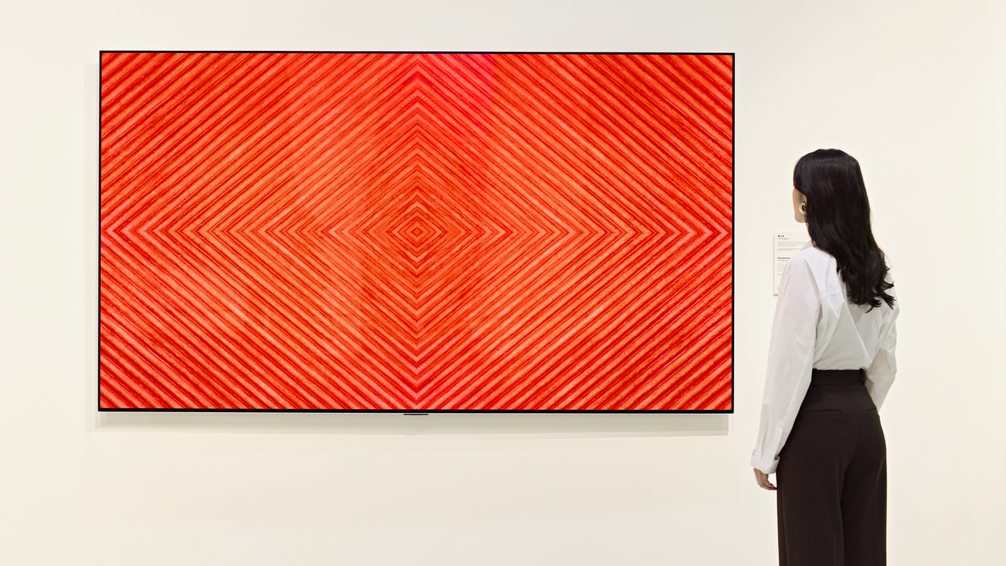 Installation view of “Colors Drawn from Nature,” LG OLED's booth at Frieze Seoul 2025, which highlights the works of late artist Park Seo-bo (1931-2023) [LG ELECTRONICS]
