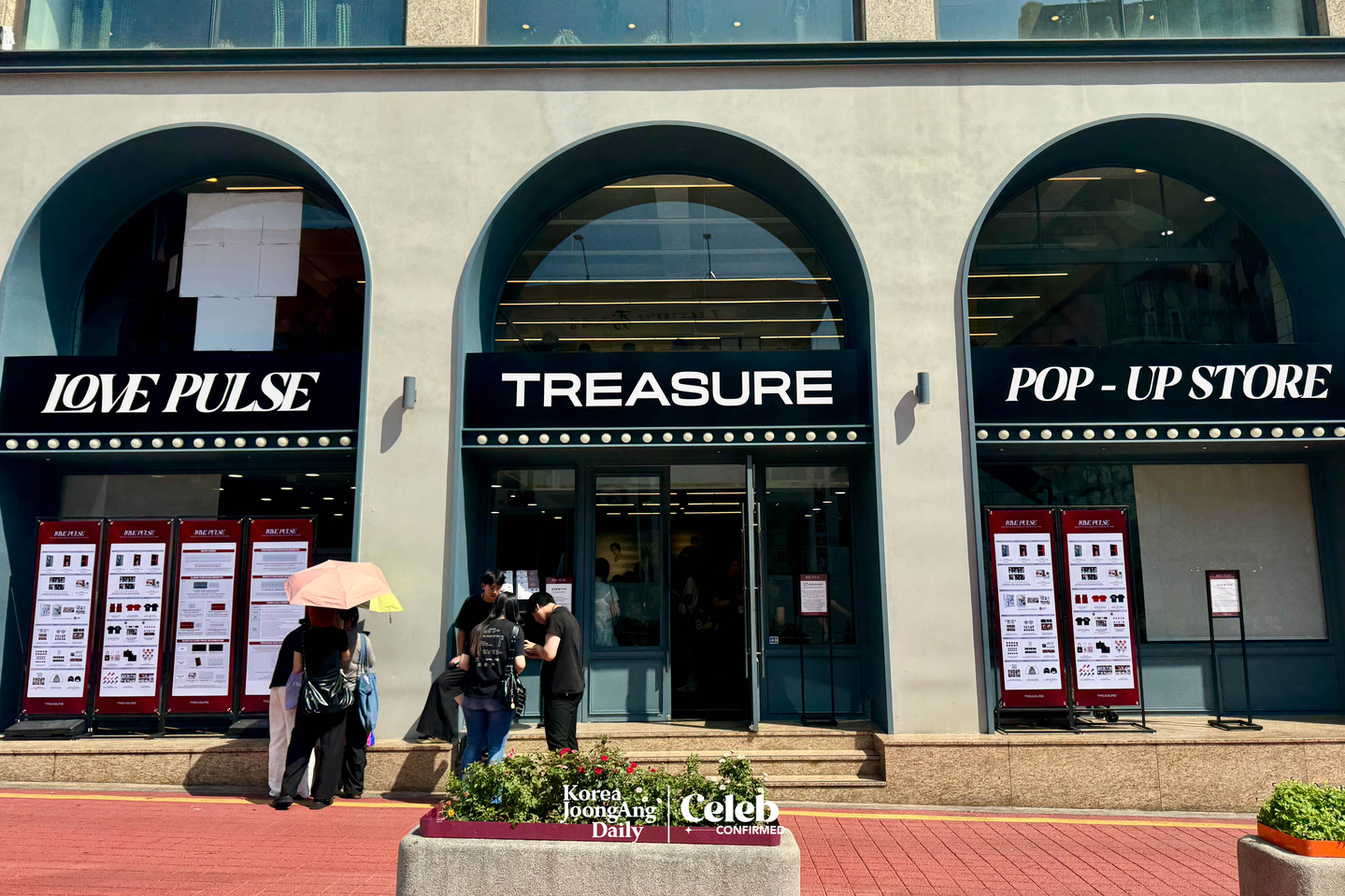 Treasure’s pop-up store for its new album “Love Pulse” at Star Square in western Seoul. [DANIELA GONZALEZ PEREZ]