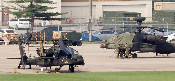 A helicopter sits on the tarmac at Camp Humphreys in Pyeongtaek, Gyeonggi, on Aug. 12. [NEWS1] 