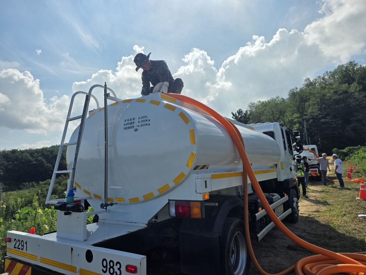 The Ministry of the Interior and Safety says it is deploying 400 military tankers starting Sept. 4 to help address the drought in Gangneung, Gangwon. [MINISTRY OF THE INTERIOR AND SAFETY]