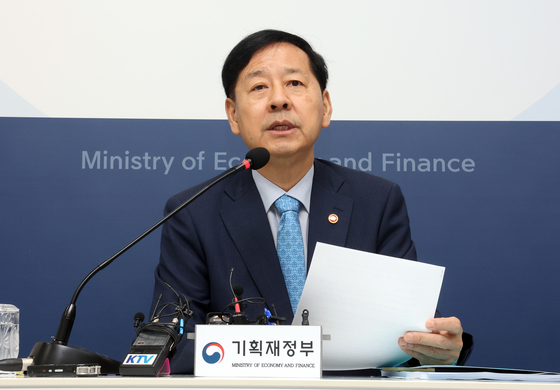 Finance Minister Koo Yun-cheol speaks during a press conference at the government complex in the city of Sejong on Sept. 8, 2025. [YONHAP]
