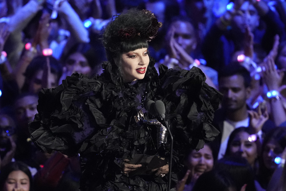 Lady Gaga accepts the award for artist of the year during the MTV Video Music Awards on Sept. 7, at UBS Arena in Elmont, New York. [AP/YONHAP] 
