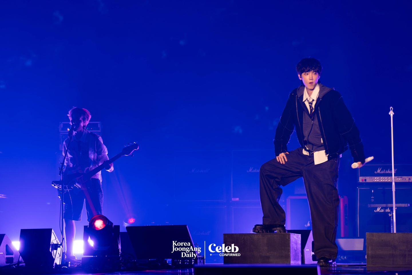 Rock band AxMxP performs lead track “I Did It” during a showcase for the release of its first full-length album, “AxMxP,” at Olympic Hall in southern Seoul on Sept 10. [DANIELA GONZALEZ PEREZ]