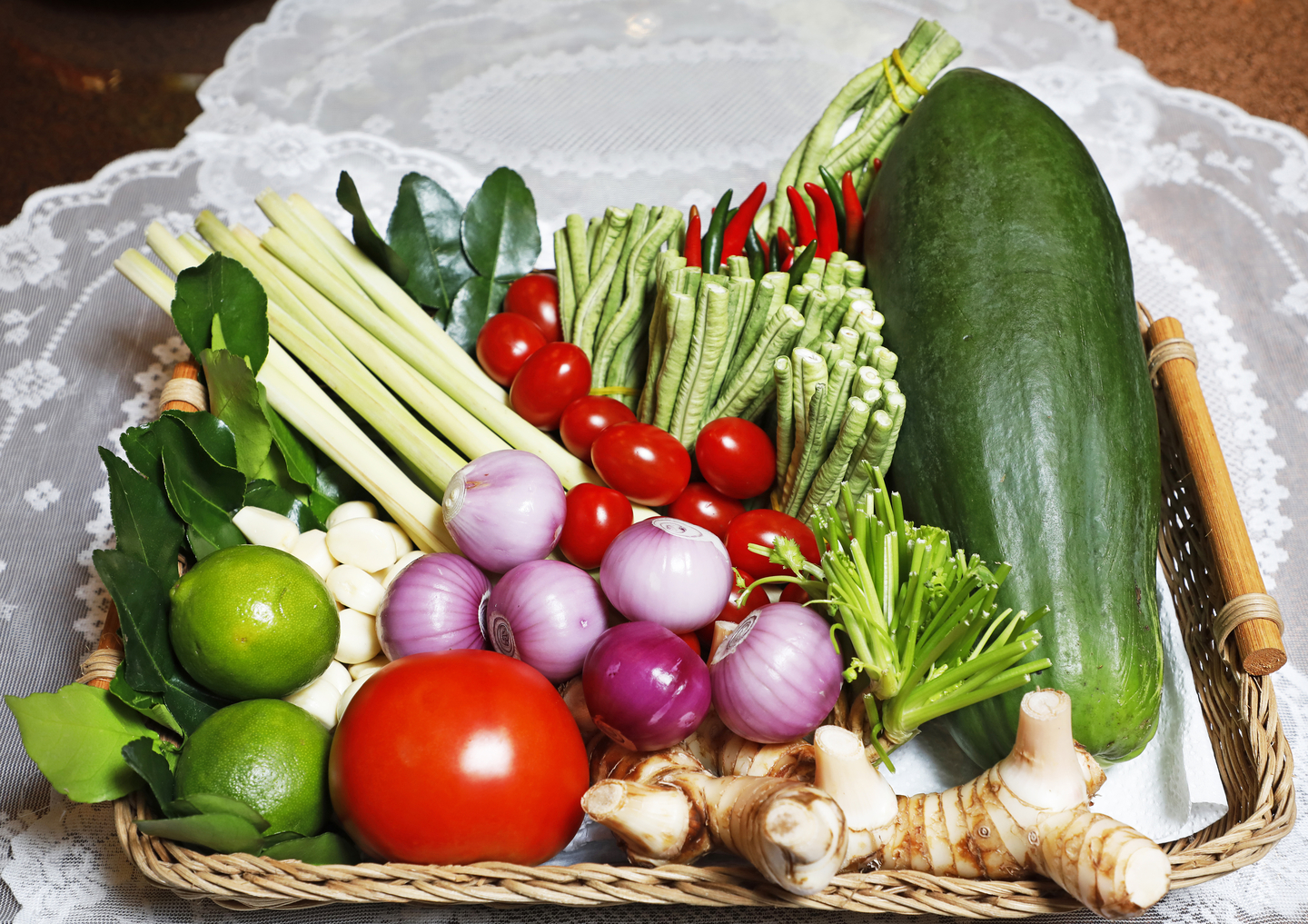 Some of these vegetables in the basket are from the Lee's family's own farm. [PARK SANG-MOON]