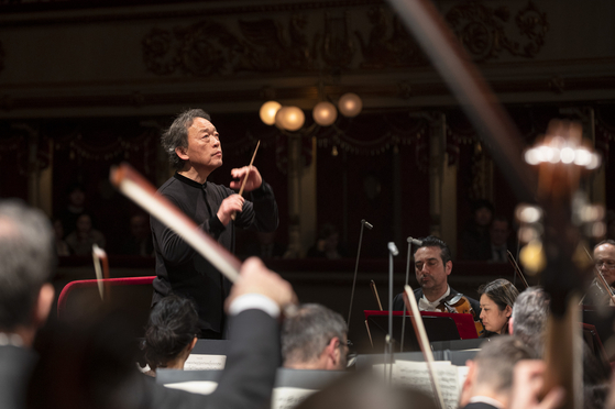 Conductor Chung Myung-whun conducts the Filarmonica della Scala orchestra [MAST MEDIA]
