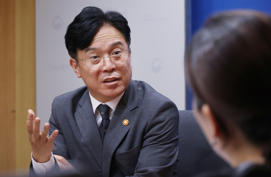 Labor Minister Kim Young-hoon speaks during an interview with Yonhap News Agency in Seoul on Sept. 15. [YONHAP]