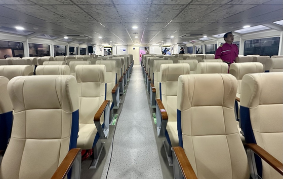 Passenger seats in the Hangang Bus [MOON HEE-CHUL]