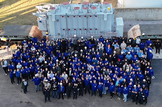Hyosung HICO employees take a photo at its transformer plant in Memphis, Tennessee. [HYOSUNG HEAVY INDUSTRIES]