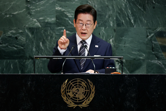 South Korean President Lee Jae Myung addresses the 80th United Nations General Assembly at the UN headquarters in New York on Sept. 23. [REUTERS/YONHAP]