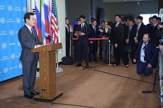 President Lee Jae Myung gives a press briefing ahead of an open debate of the UN Security Council at the United Nations headquarters in New York on Sept. 24. [JOINT PRESS CORPS] 