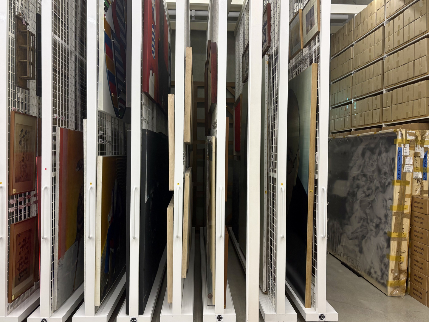 Artist Park Seo-bo's works are stored at the Park Seo-bo Foundation's building in Mapo District, western Seoul. [LEE JIAN]