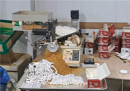 Illegal cigarette manufacturing site [SEOUL METROPOLITAN POLICE AGENCY] 