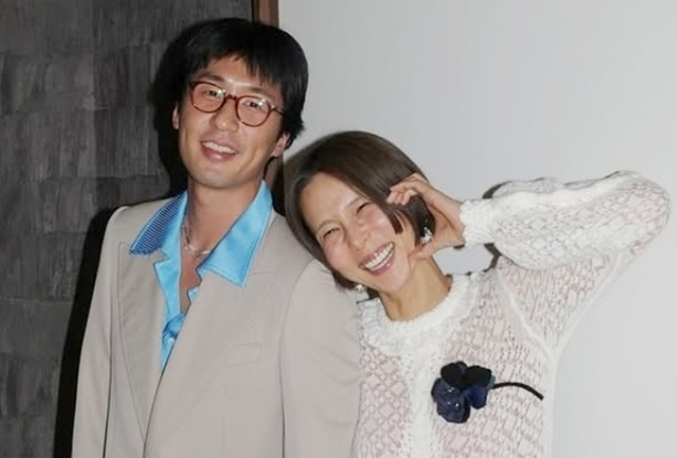 TV personality Kim Na-young, right, and singer and artist My Q, will tie the knot. [SCREEN CAPTURE]