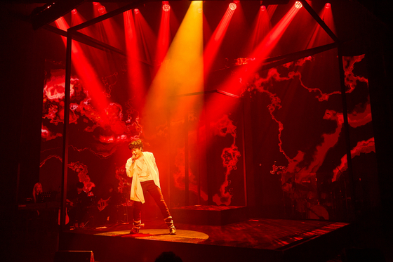 A scene from the new rock musical ″Shadow″ running through Oct. 26 at the Baekam Art Hall in Gangnam District, southern Seoul [BLUE STAGE] 
