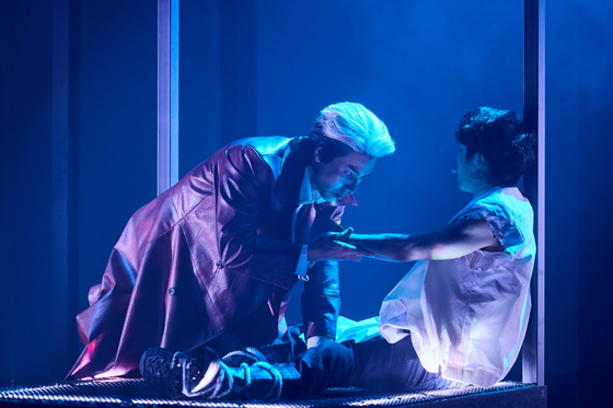 A scene from the new rock musical ″Shadow″ running through Oct. 26 at the Baekam Art Hall in Gangnam District, southern Seoul [BLUE STAGE] 