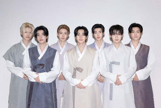 Boy band Enhypen [BELIEF LABB]