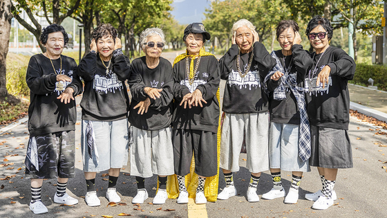 Members of Suni and the Seven Princesses pose ahead of their audition for “Show Me the Money 12.” [CHILGOK COUNTY GOVERNMENT]