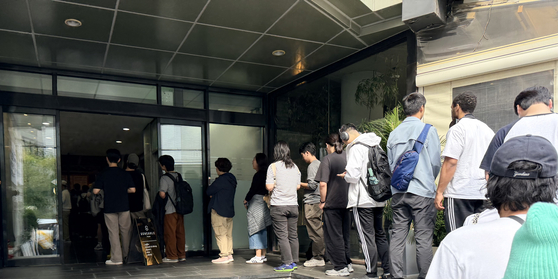 In-N-Out pop-up store in southern Seoul on Oct. 15. [CHO YONG-JUN]