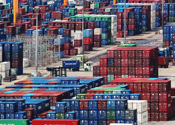 Containers are stacked at Pyeongtaek Port in Gyeonggi on Sept. 4. [YONHAP] 