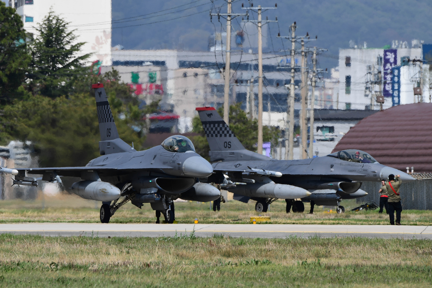 The U.S. Air Force's F-16 fighter jets deployed to Gwangju Air Base are seen on April 17. [YONHAP]