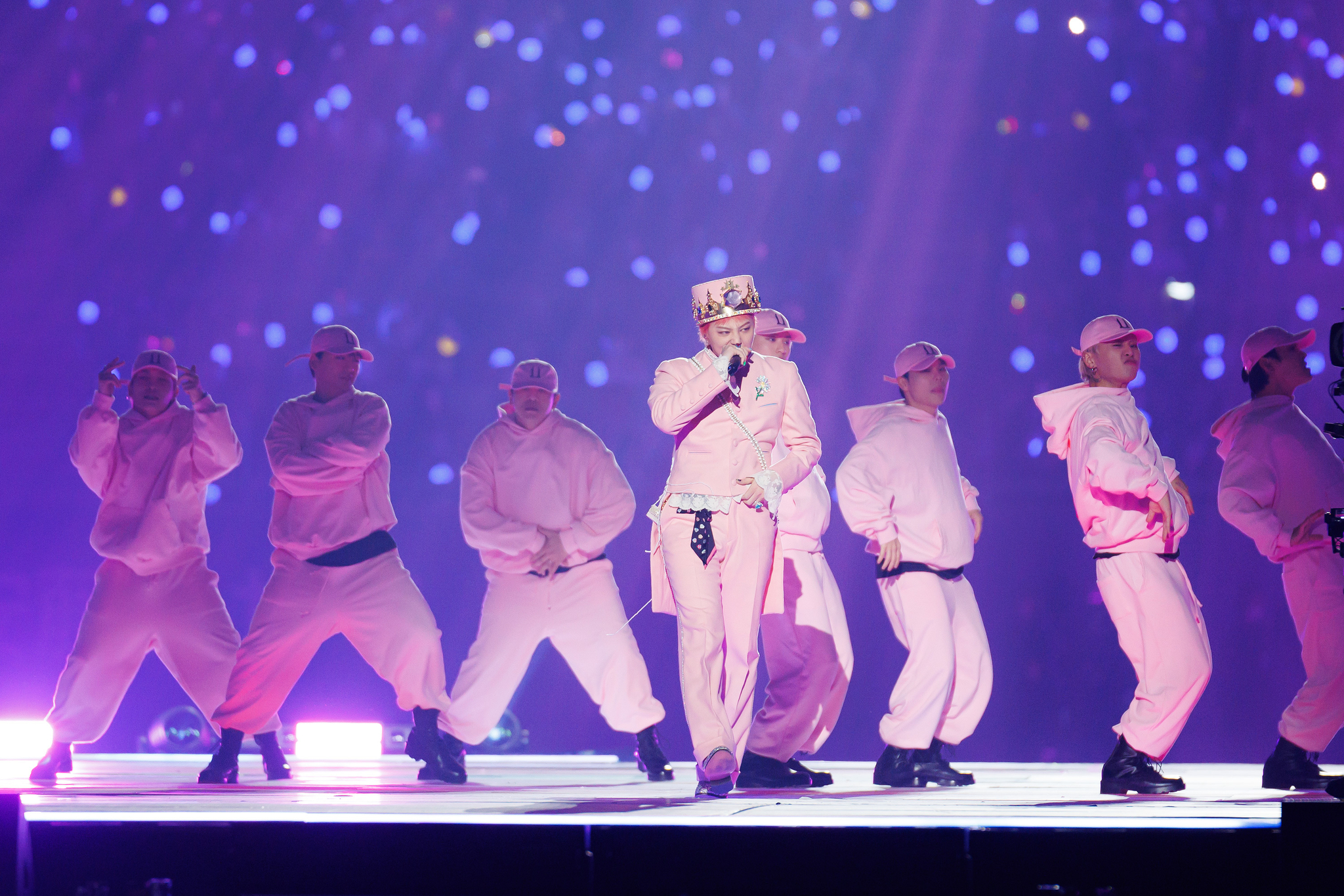 G-Drgaon performs at the 2024 MAMA Awards at the Kyocera Dome in Osaka, Japan, on Nov. 23. [NEWS1]