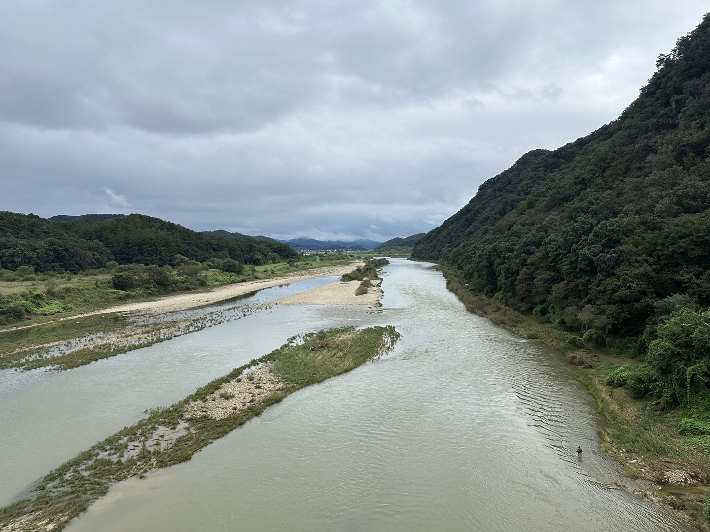 A man fishes in the Seom River, a subsidiary of the Han River, in Wonju, Gangwon, on Sept. 28. [JIM BULLEY]