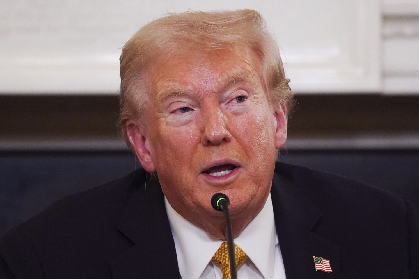 U.S. President Donald Trump speaks during a roundtable with the Homeland Security Task Force in the State Dining Room of the White House in Washington on Oct. 23. [EPA/YONHAP]
