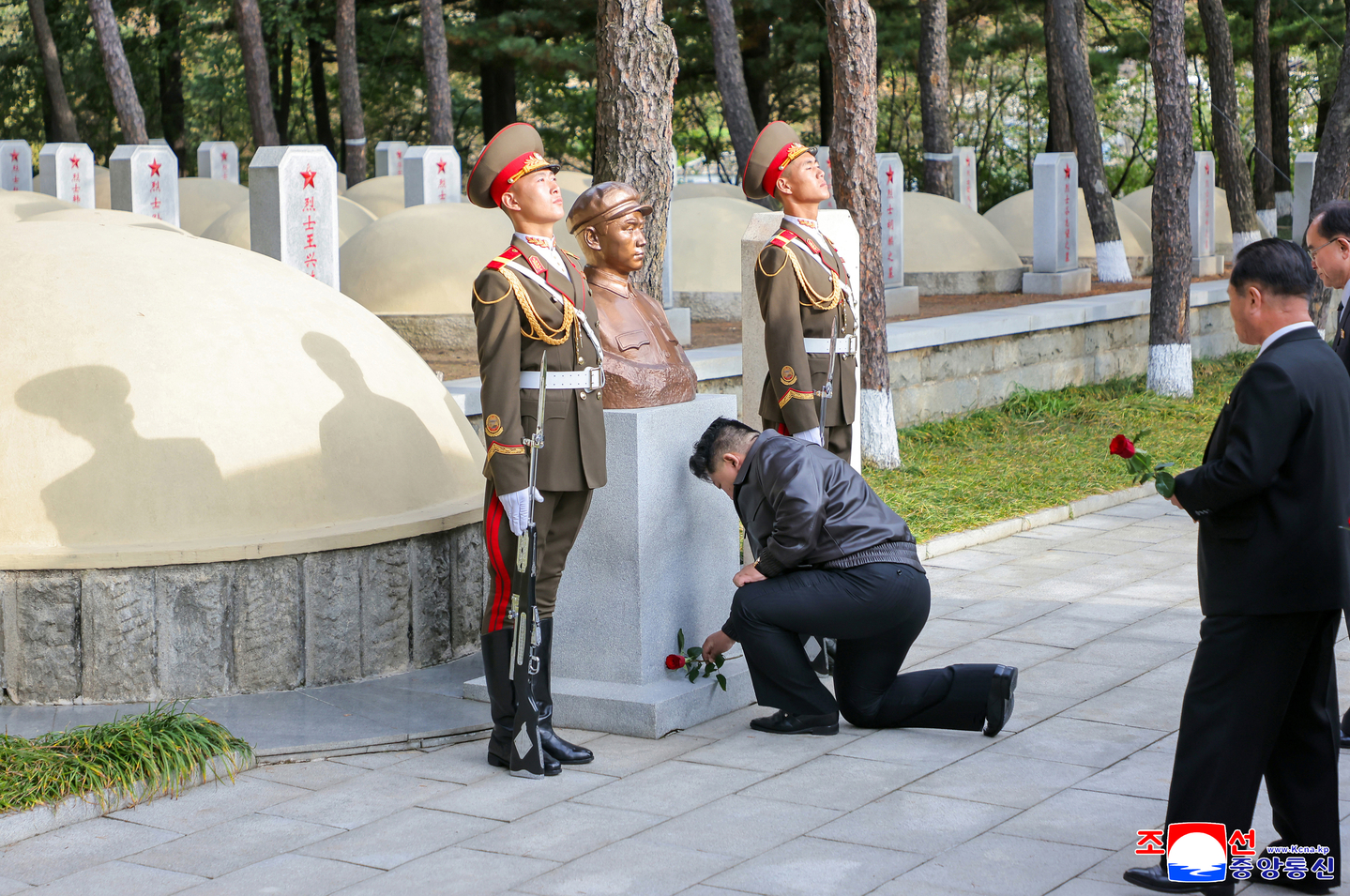 North Korean leader Kim Jong-un pays tribute to fallen Chinese soldiers who died during the Korean War at a cemetery in Hoechang County, South Phyongan Province, on Oct. 24. [KOREAN CENTRAL NEWS AGENCY]