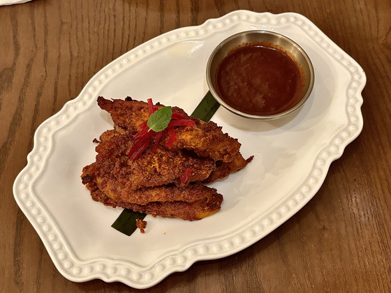 Ajwain fish at Indica in Yongsan District, central Seoul [LEE JIAN]