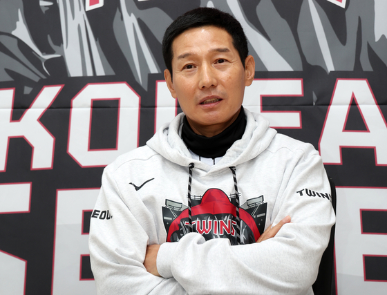 LG Twins manager Youm Kyoung-youb speaks to reporters before Game 1 of the Korean Series against the Hanwha Eagles at Jamsil Baseball Stadium in Seoul on Oct. 26. [YONHAP] 