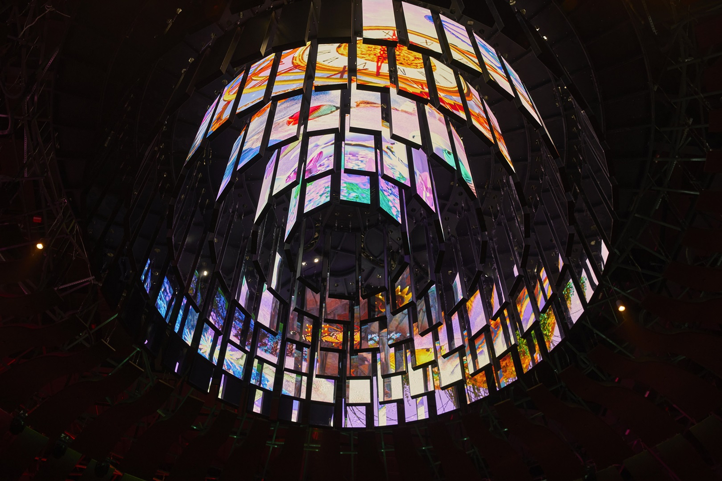 The rotunda inside the Inspire Entertainment Resort in Incheon, which features a digital chandelier, shown here [INSPIRE ENTERTAINMENT RESORT]