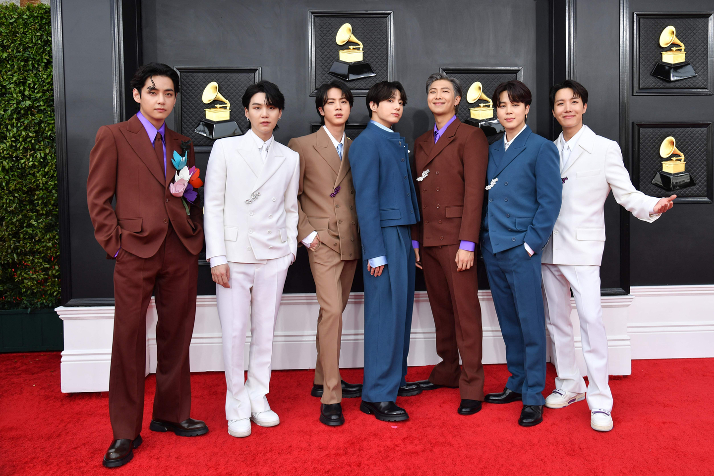 In this file photo taken on April 3, 2022, Korean boy band BTS arrives for the 64th Annual Grammy Awards at the MGM Grand Garden Arena in Las Vegas. [AFP/YONHAP]