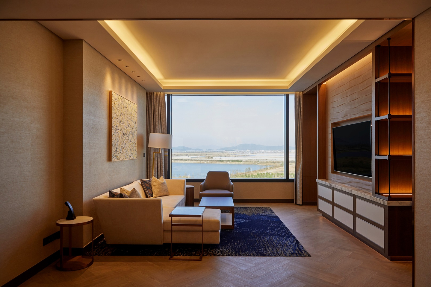 A hotel guest room inside the Inspire Entertainment Resort in Incheon [INSPIRE ENTERTAINMENT RESORT]