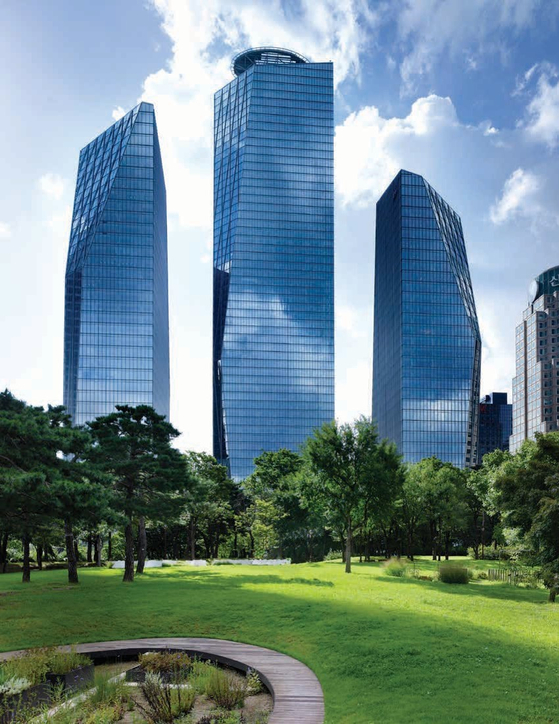 The IFC buildings in Yeouido, western Seoul [JOONGANG ILBO]